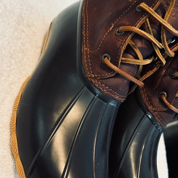 Brand New Waterproof Ankle Boots - Size 10W - By SPERRY - Box 18 - Picture 2 of 5